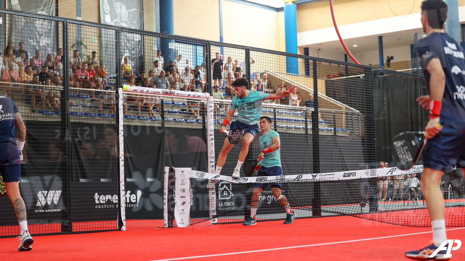 🎾 Padel Doubles Tactics That’ll Make You Unbeatable (Almost)